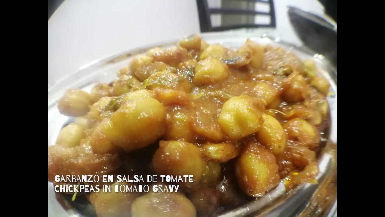 Garbanzo en salsa de tomate con sabor India Chickpeas recipe in