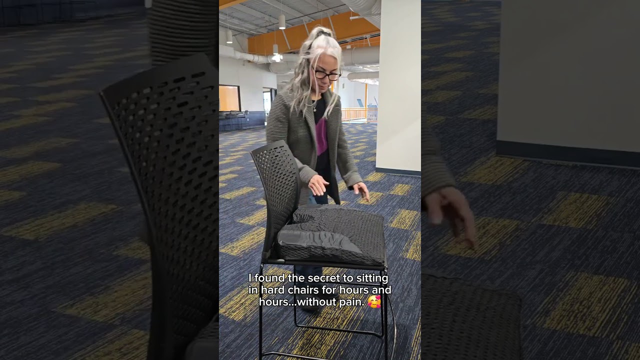 Secret hack of this car seat wedge ➡️ turning a hard plastic seat into a comfy office chair