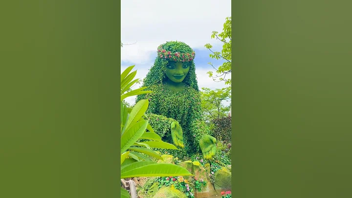 Visiting the Moana Journey of Water attraction at Epcot! So many surprises!!