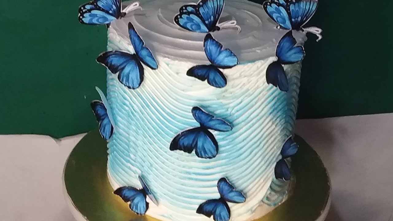 Mamãe fez Bolo - Wave cake com borboletas em buttercream e