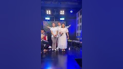 sridevi dan Wulan permata "insan biasa" live adibal Sahrul