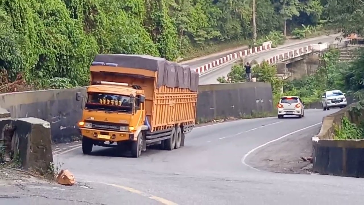 Fuso Oren brmuatan diturunan kedabuhan