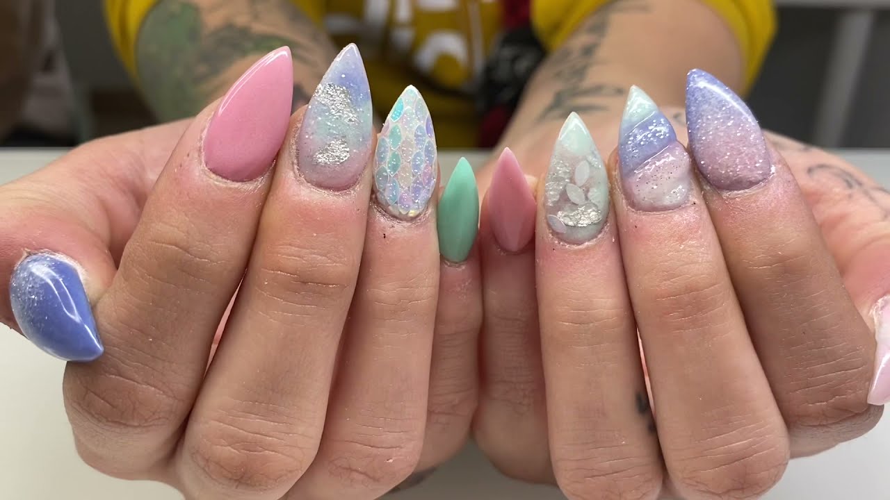 Ongles printaniers - Résine et poudre