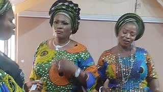 WATCH HOW IKORODU LADIES DAZZLE SHINA AKANNI MUSIC