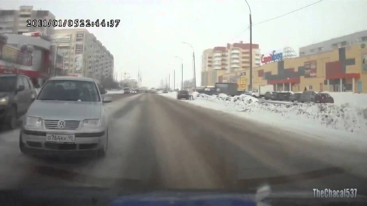 video to gif Car Crash Compilation 7