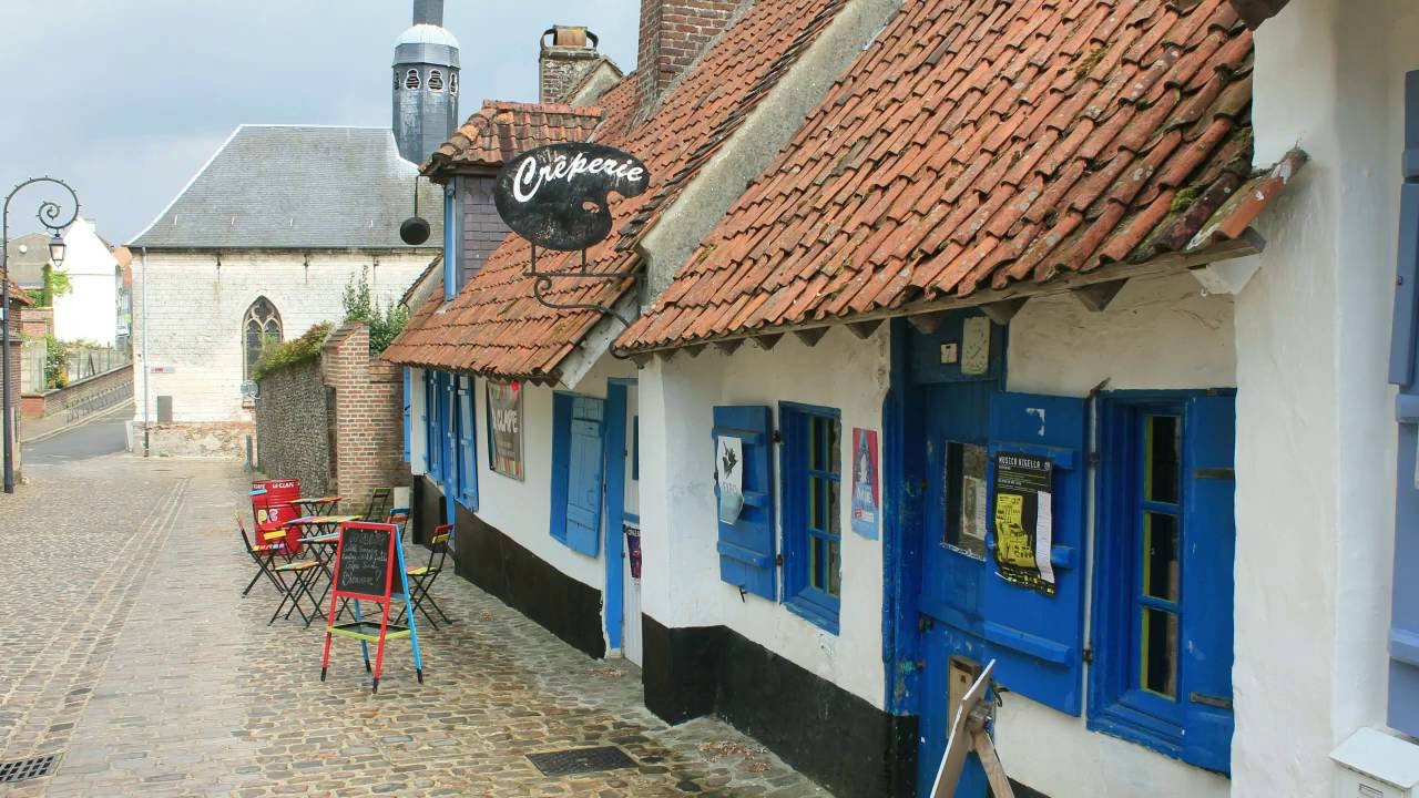 Montreuil sur Mer - YouTube