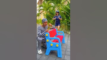 Thief and Policeman - tape measure 👮📏🤣