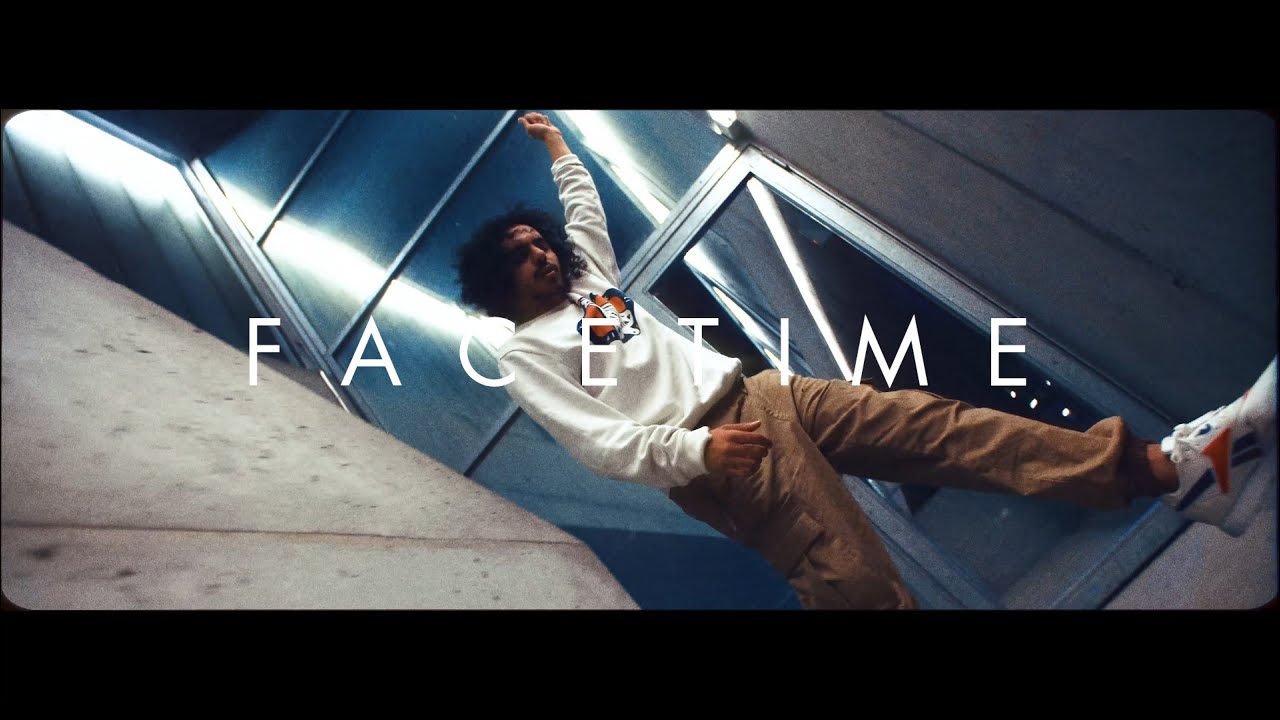 Watch SMR - Facetime (Prod. Negroïde) on YouTube Watch SMR - Facetime (Prod. Negroïde) on YouTube