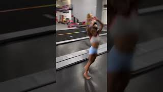 9 Year Old Goes Off 😳😳🤯 #Shorts #Cheer