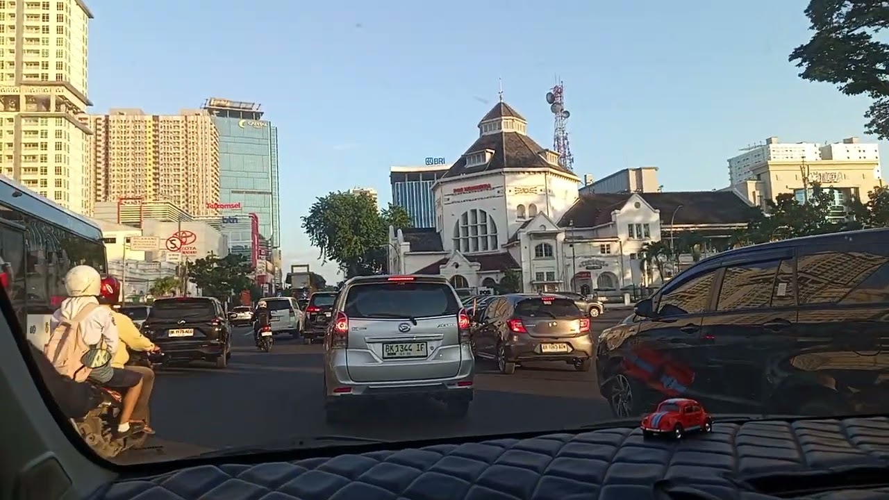 PERJALANAN KOTA TUA MEDAN MENUJU PELABUHAN BELAWAN. 