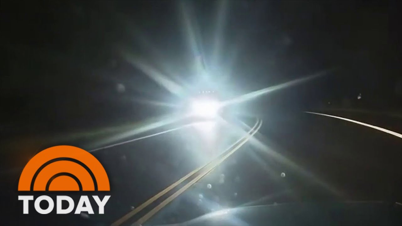⁣Blinding headlights are growing problem on US roads