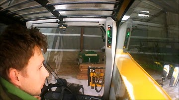 Loading a grain lorry JCB 531-70 Take2