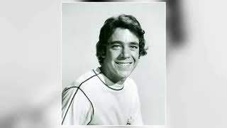 Barry Williams's Hidden Past: Uncovering Hollywood's Sweetheart