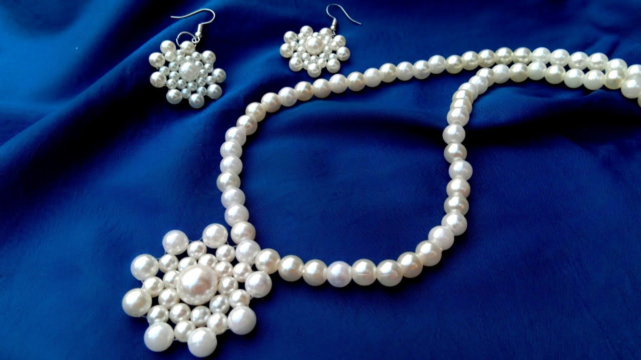 How To Make Pearl Pendant Necklace Tutorial Useful Easy Youtube Pendant Necklace Simple Necklace Tutorial Diy Pearl Necklace