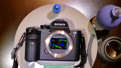 How to clean Sony Alpha 7R sensor using VDust Plus and Green swabs by VisibleDust