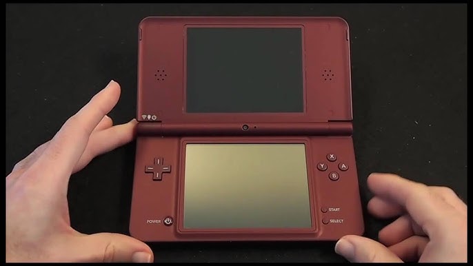  Nintendo DSi XL Burgundy : Video Games