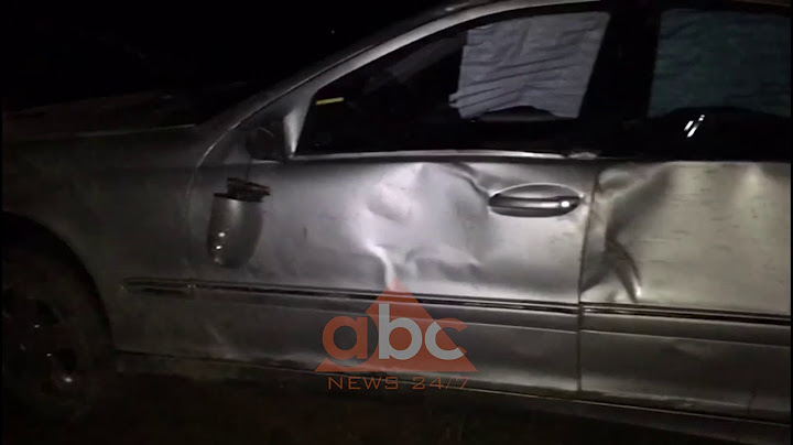 Makina del nga rruga, vdes i riu. Plagoset shoku i tij| ABC News Albania