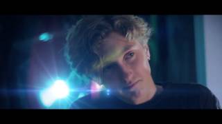 "SUPER 16" - Camera/Lighting Test Film "SUPER 16" - Camera/Lighting Test Film