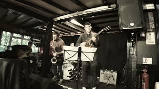 Stefanos Tsourelis Quartet feat Joe Brown - Scrapple from the Apple (Charlie Parker) live