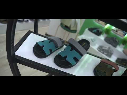 تصوير افتتاح محل احذية أجدابيا ليبيا