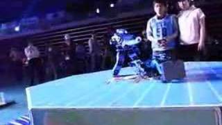It is a humanoid robot battle of friendship in South Korea.