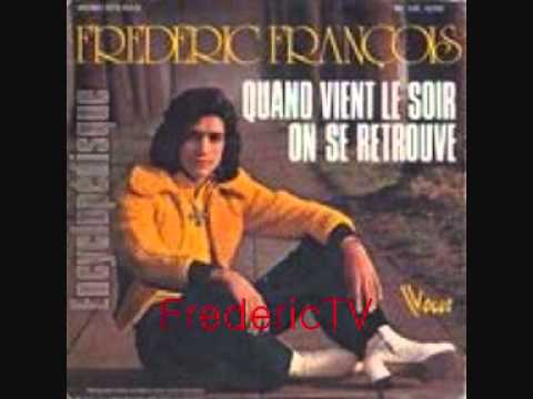 Regarder le vidéoclip de {trackName} par {artistName}