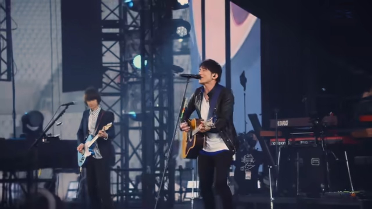 Mr.Children - 名もなき詩 - YouTube