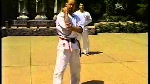 Gary Card - Teaching Goju-Ryu Kata Sanseru