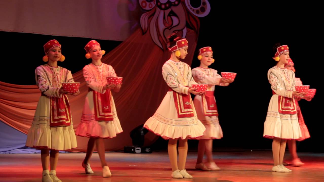 Баймакский районный дворец культуры. Гимназия 1 г. Историко-театрализованное представление «этой песне нет конца». Дом творчества салават. Центр искусств салават.