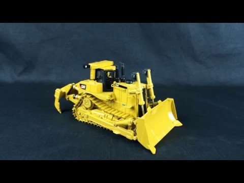 1/50 scale CAT D10T - updated - YouTube