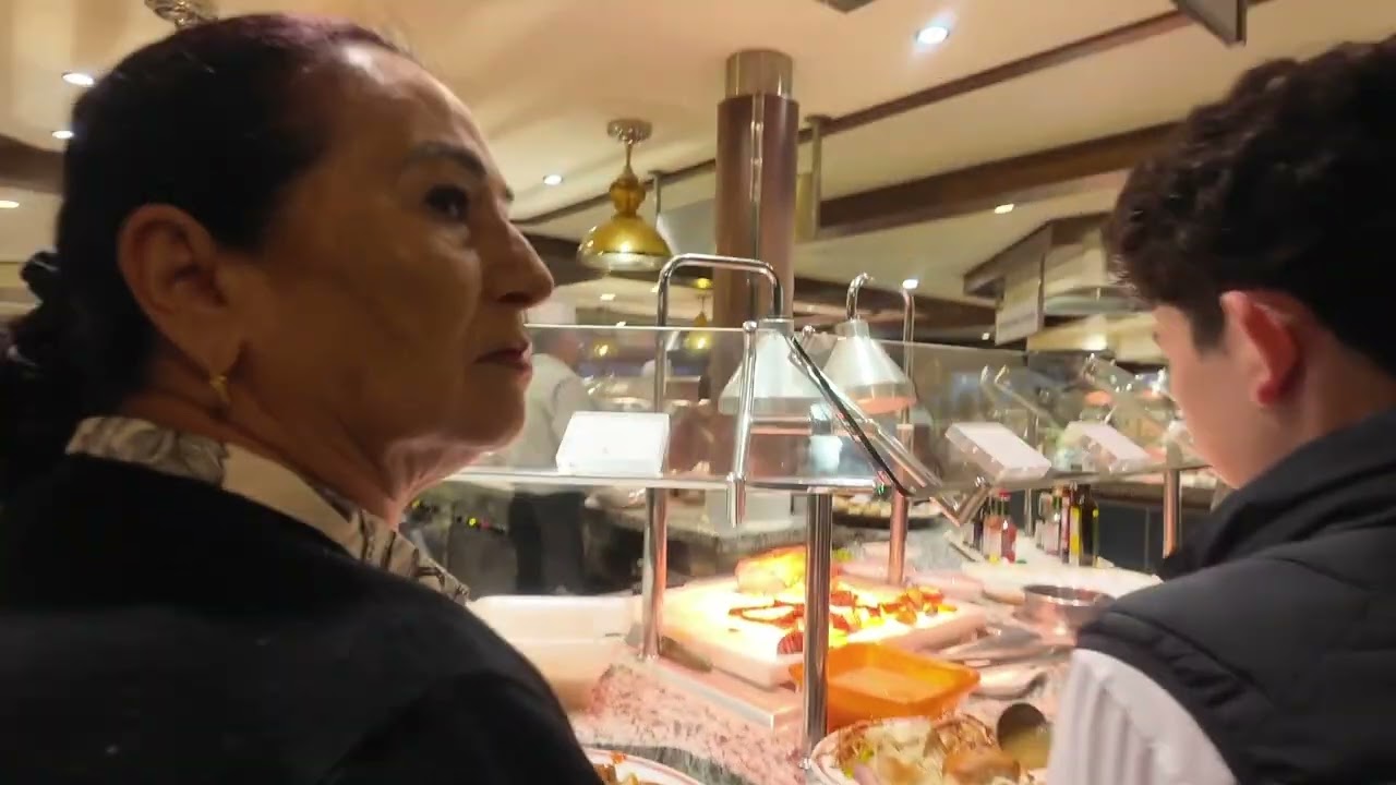 Enjoy an Italian night at the buffet on the Quantum of the Seas.chicken, tiramisu, spaghetti.
