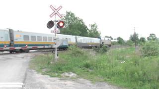 VIA #62 / J-TRAIN #908, #6406 / PARKWAY RD: