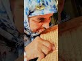 تذكرت كلمة أحد علماء الأمة حين كان يقول اللهم إيمانا كإيمان العجائز قرآن تبارك الله احفظ القرآن 