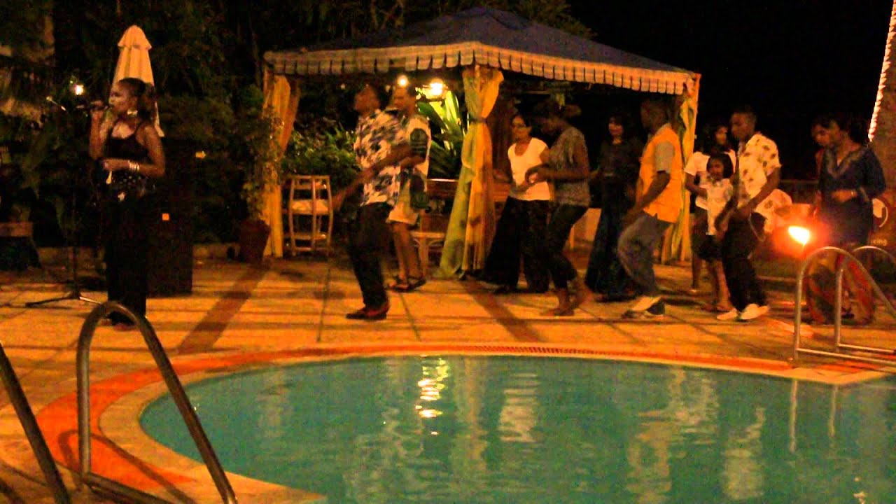 an evening in Zanzibar, Tanzania live music by a local band called Coconut Band (part 3) YouTube