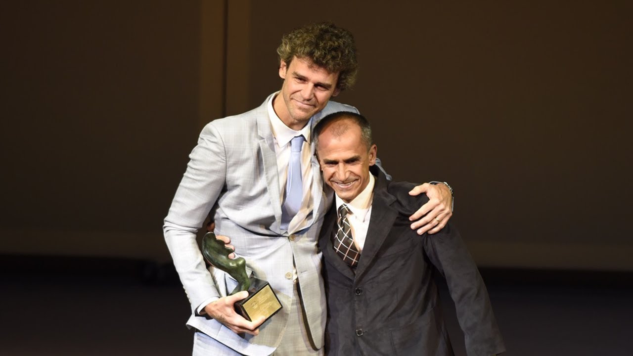 Discurso emocionante de Guga no Prêmio Brasil Olímpico