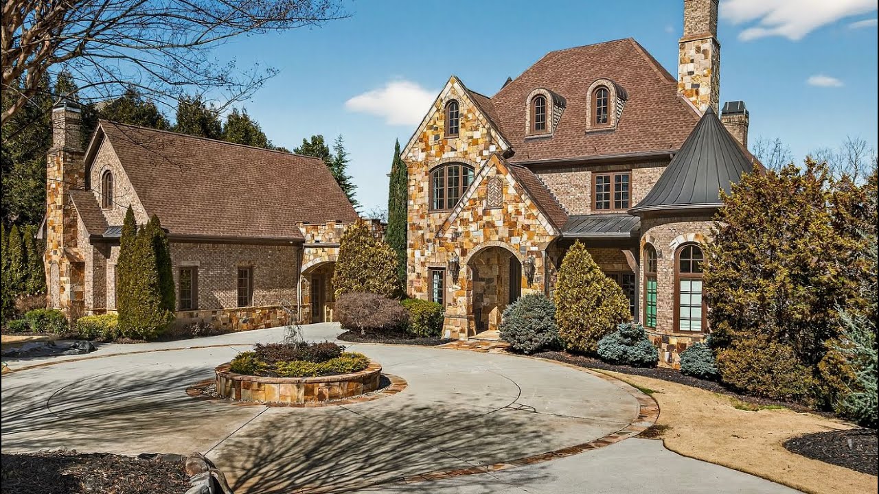 Real Housewife of Atlanta Mansion Tour: Inside Kim Zolciak's $3.7M Don't Be Tardy House