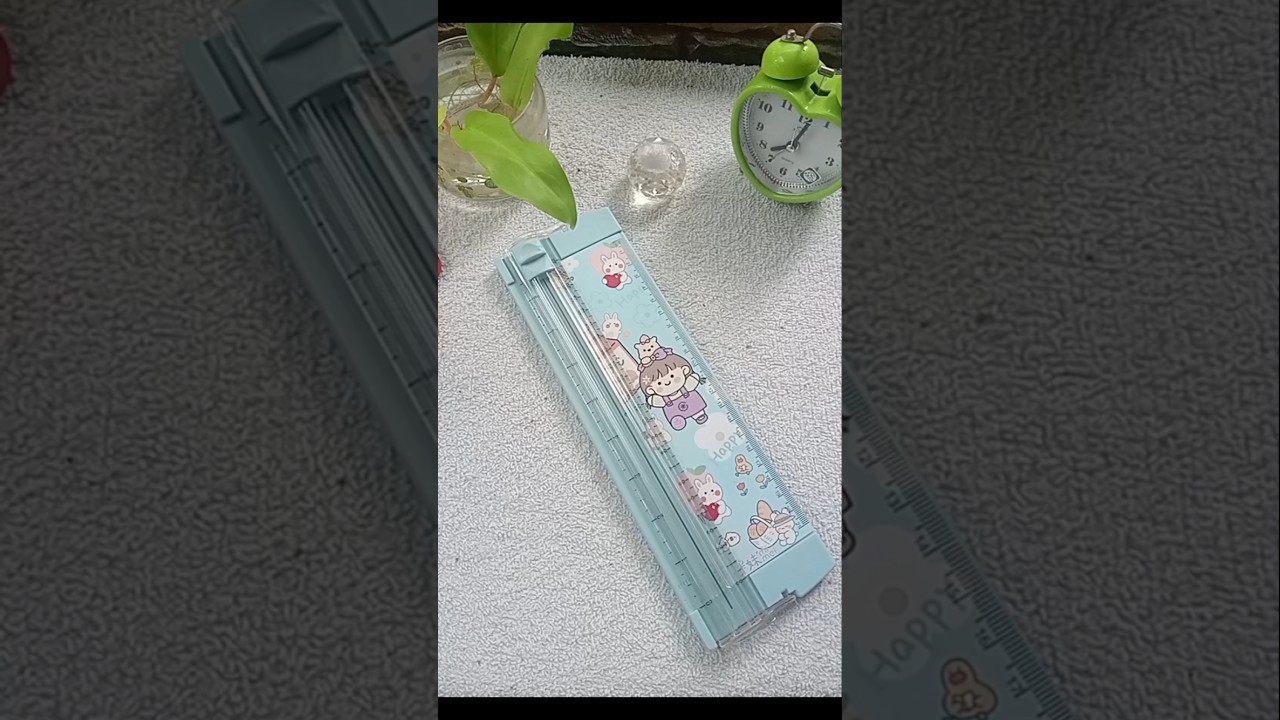 Unboxing a paper trimmer guys 🌿