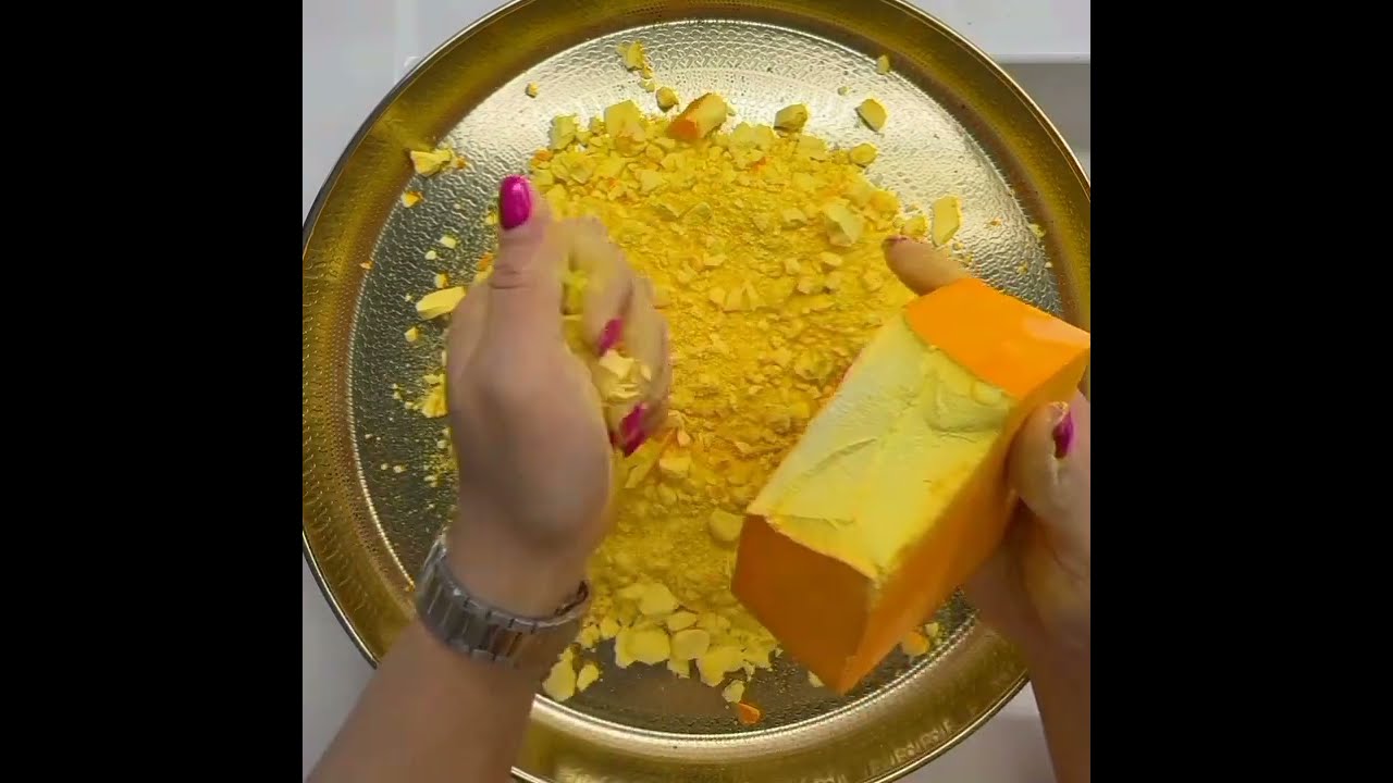 Crunchy dyed gymchalk crush 🌻 (edit too ) 