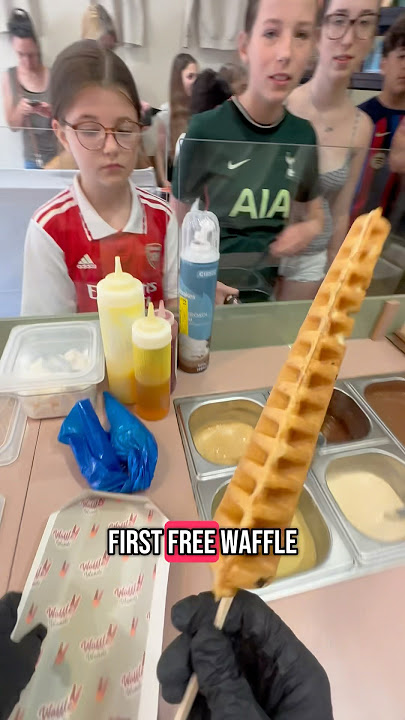FREEBIE for EVIE 🔴 #wafflewands #waffleshop #wafflesonastick