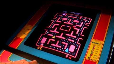 Original Ms Pacman Arcade Machine Look Inside & Game Played