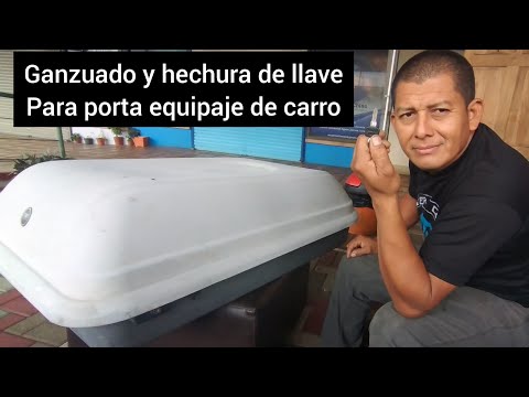 GANZUADO Y HECHURA DE LLAVE PARA PORTA EQUIPAJE DE CARRO #rosendocerrajero #cerrajeria #llave