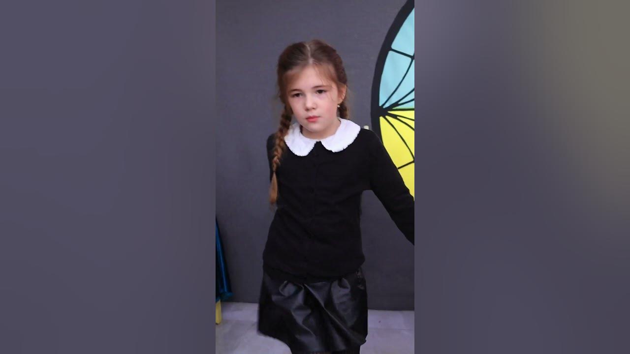 Scary twins! Wednesday dance! #shorts #Wednesday #wednesdayaddams #shorts30 #dancewednesday