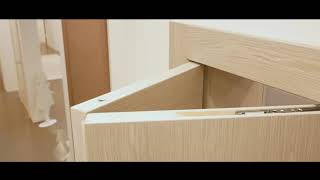 Porta con apertura porta a Libro