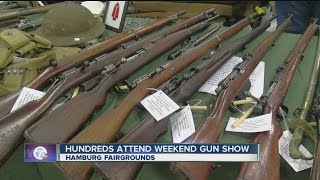 Hundreds attend weekend gun show