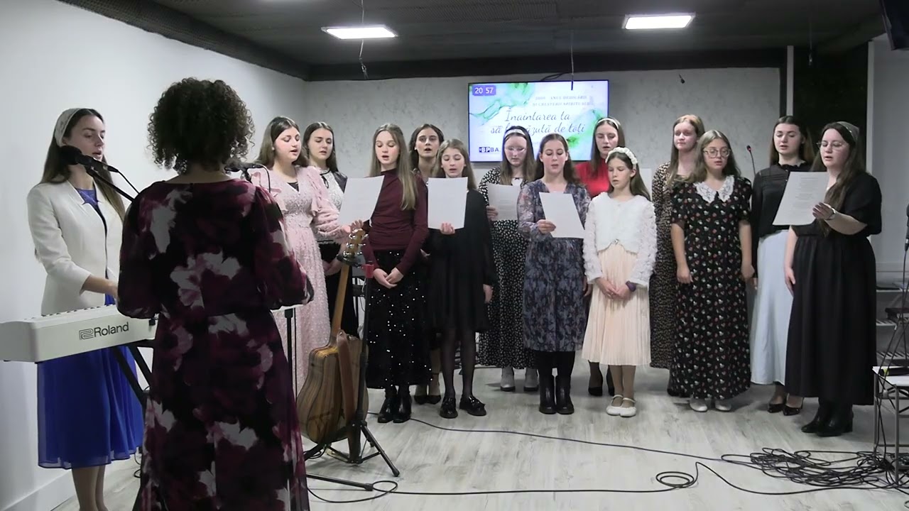 Corul de fete - Stăm la capăt de vremi