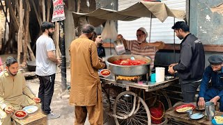 CHEAPEST BREAKFAST IN PAKISTAN 😍 - POOR MAN'S STREET FOOD IN LAHORE - ROADSIDE STREET FOOD PAKISTAN
