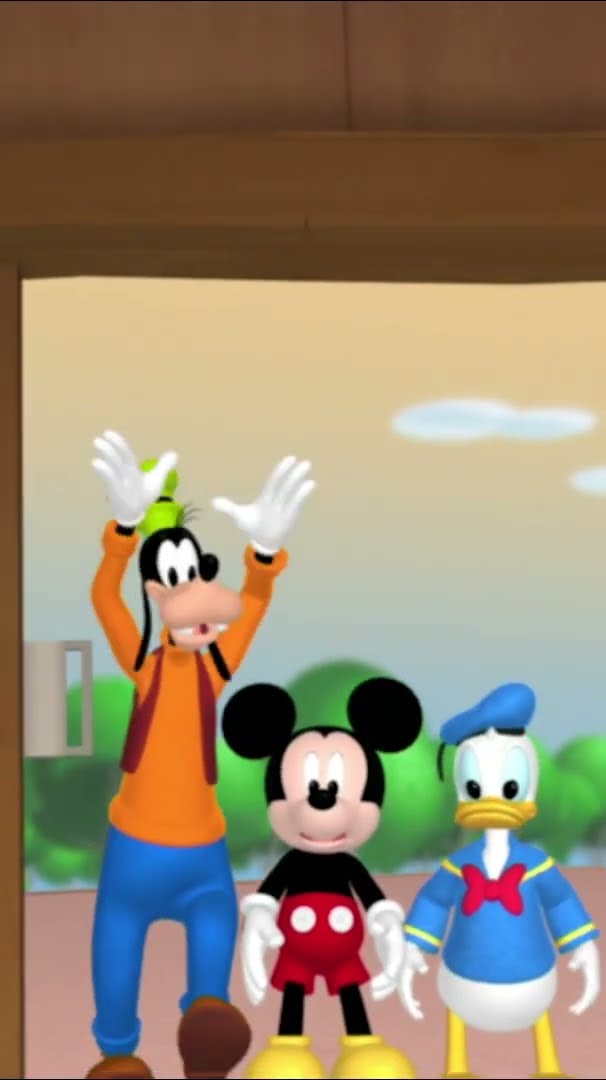 Look at all them chickens! ? #MickeyMouseClubhouse #DisneyJr
