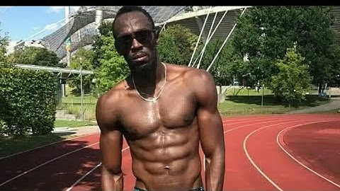 perfect  speed  hudle running  must be seen 400 meter