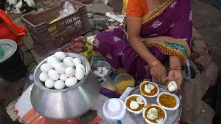 This Women Famous By Selling Spicy Egg Ghugni | Indian Street Food