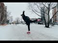 Омичка прокатилась на коньках по тротуарам | NGS55.ru